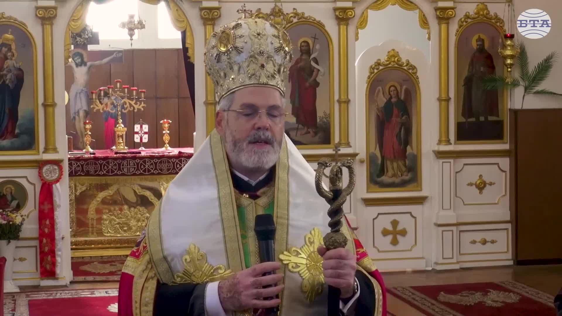 Вторият ден от 21-вата Световна среща на българските медии в Будапеща започна с водосвет