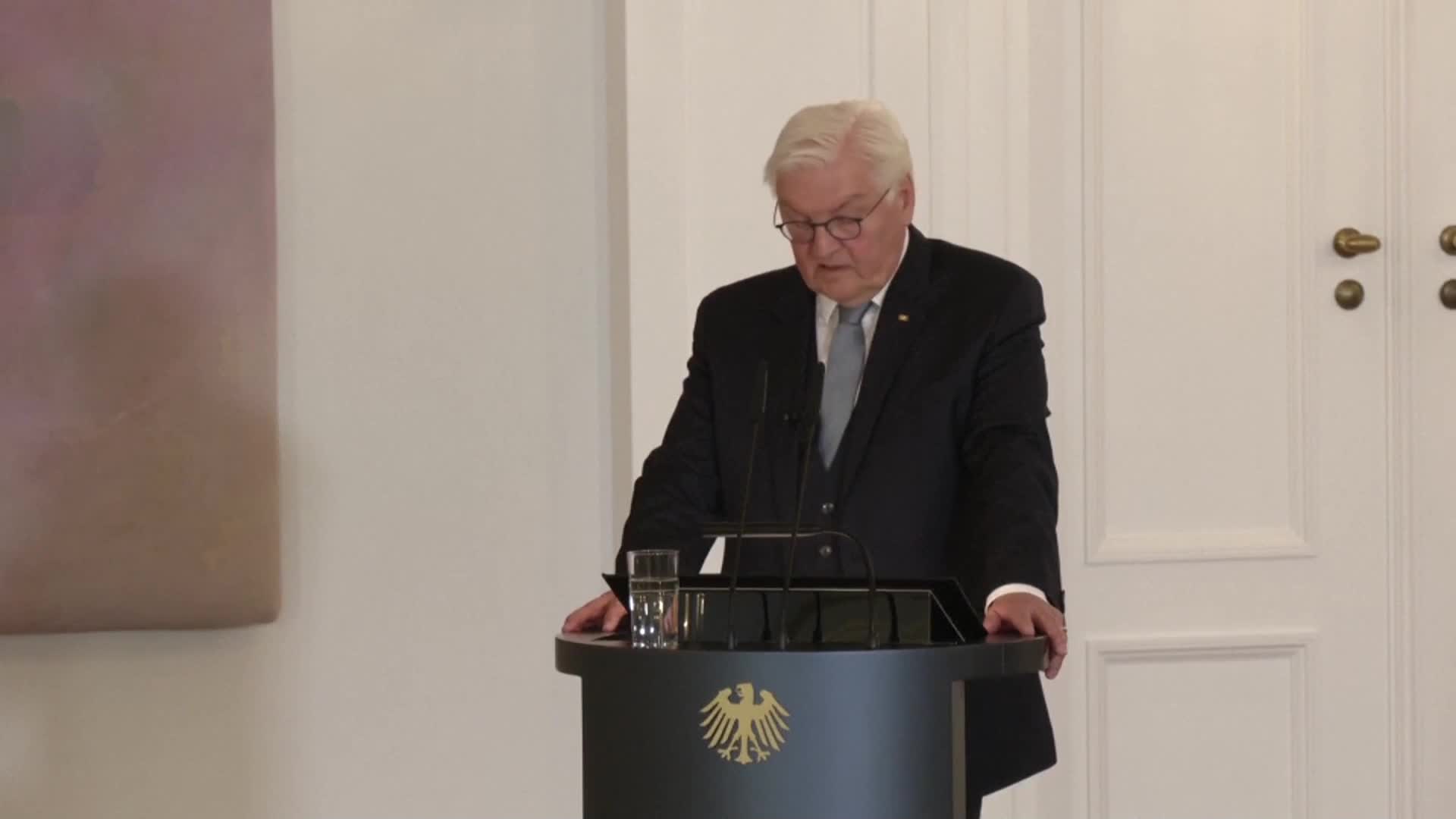 Кабинетът на германския канцлер Олаф Шолц официално излезе в оставка