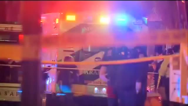 Кола се вряза в тълпа в Ню Орлиънс, повече от 50 пострадали