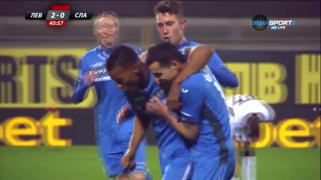 Левски вече води с 2:0 срещу Славия
