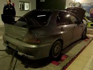 Огън От Ауспуха На Mitsubishi Lancer Evo 8 MR!