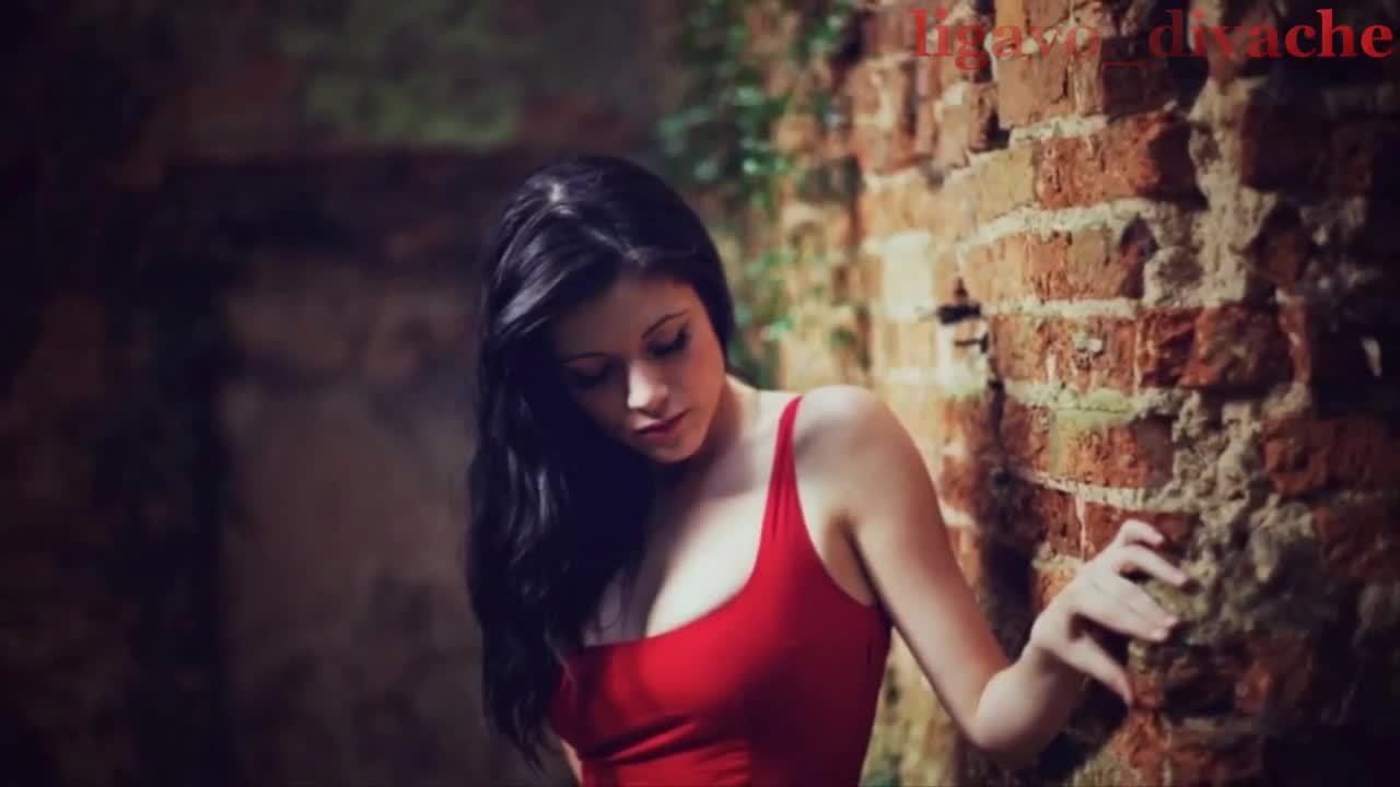 Не Става ! . . . Elli Kokkinou - De Ginete