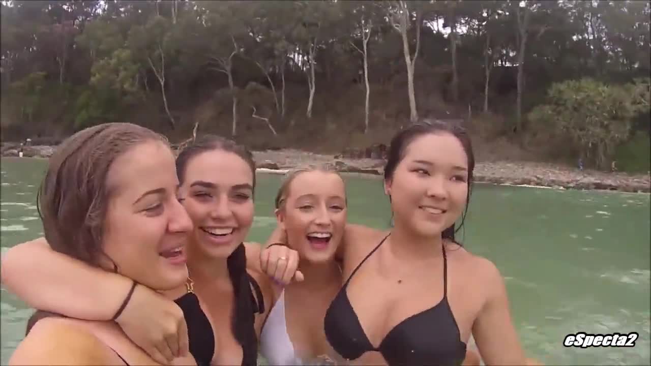 Deep House » Sllash, Moonsound - Summer Affair ( Mark Lower Remix ) ( Music Video )
