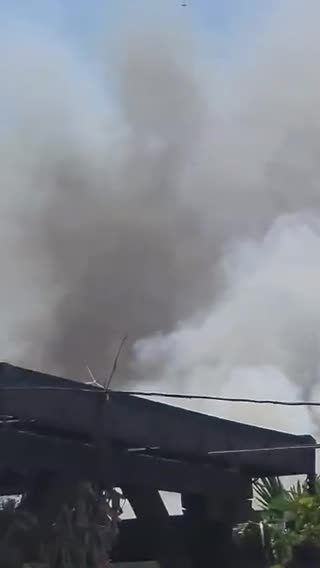 Пожар пламна край магистрала „Тракия“