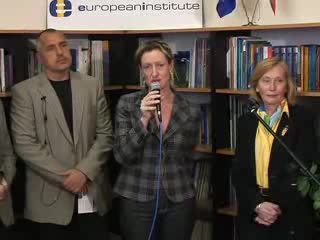 Спеццентър в София ще ни дава дирекна информация за ЕС
