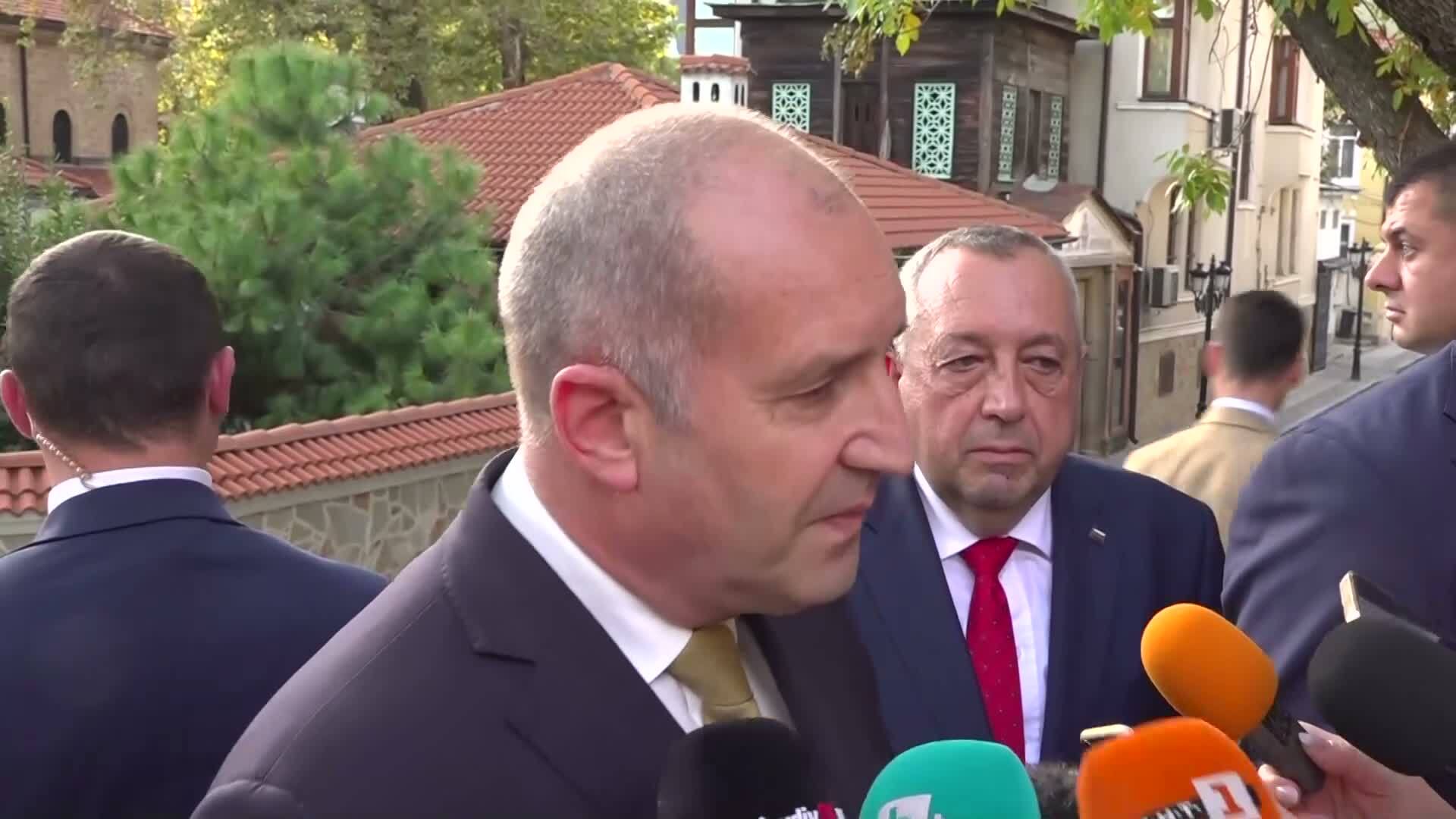 Румен Радев потвърди, че е провел среща с началника на кабинета на президента на Украйна