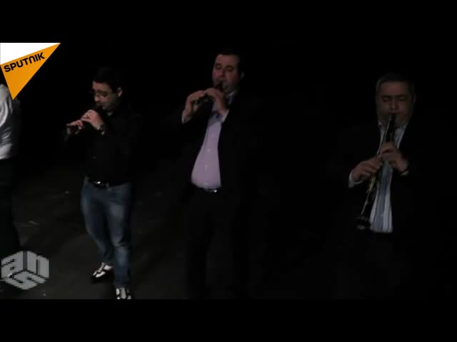 Bizimkiler - Pink Floyd - Another Brick in the Wall ( Folk Cover )