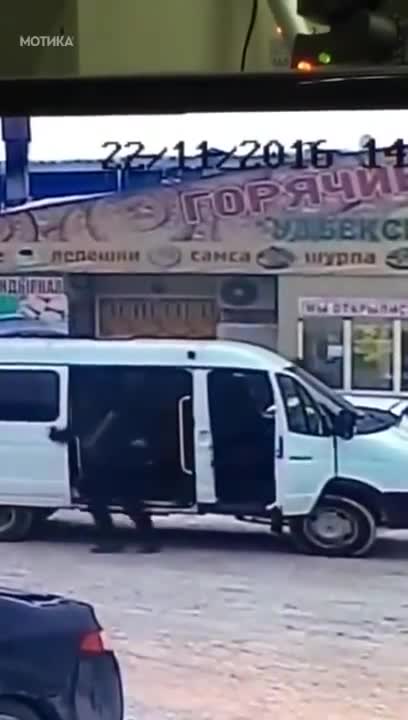 Руски специалисти в действие, акция залавяне на престъпник ..