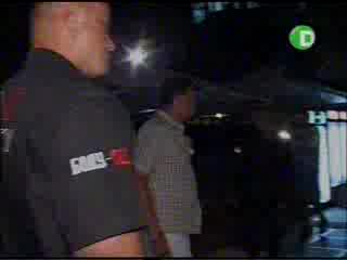 Хванати В Изневяра - 23.09 - ХВАНАТ МЪЖ ТРОШИ МИКРОФОНИ,КАМЕРИ И НАЛИТА НА ЕКИПА ПРЕД ДЕТЕТО  СИ