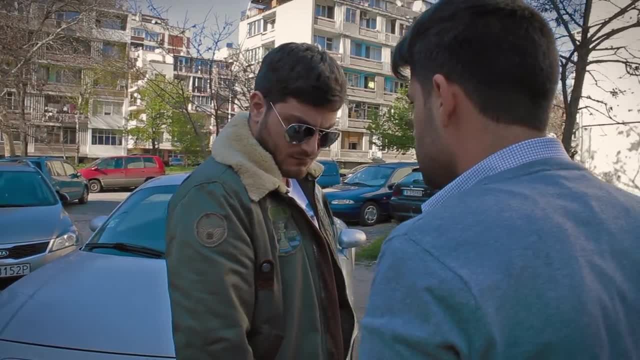 Типично Shorts - "Сблъсък" (BMW vs. Audi ? )