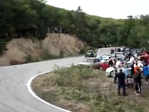 Българин изуми всички с лудия си завой!