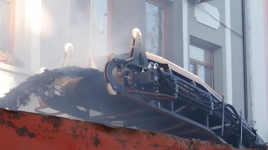 Ремонтират пешеходната зона във Варна