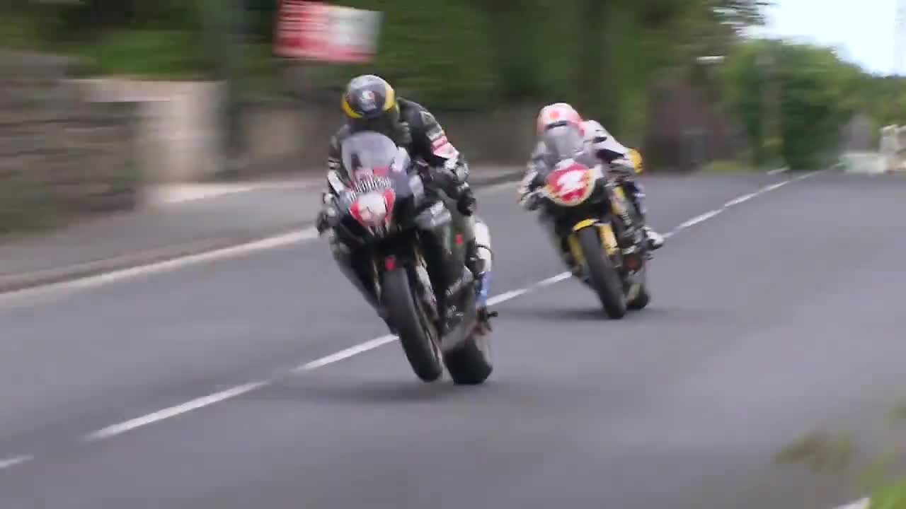 Най-зрелищното шоу на земята 320kph 200mph Street Race Isle of Man T Т