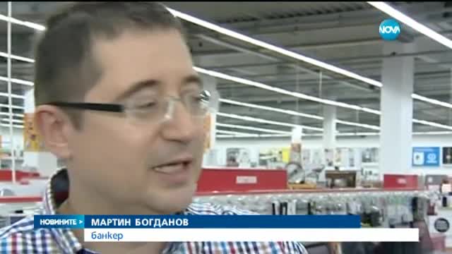 Търговци продават използвани телефони за нови