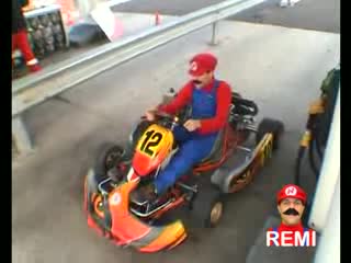 Това трябва да се види - Mario Kart - Remi Gaillard
