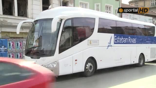 Реал Мадрид подари луксозен автобус на феновете на Левски ,