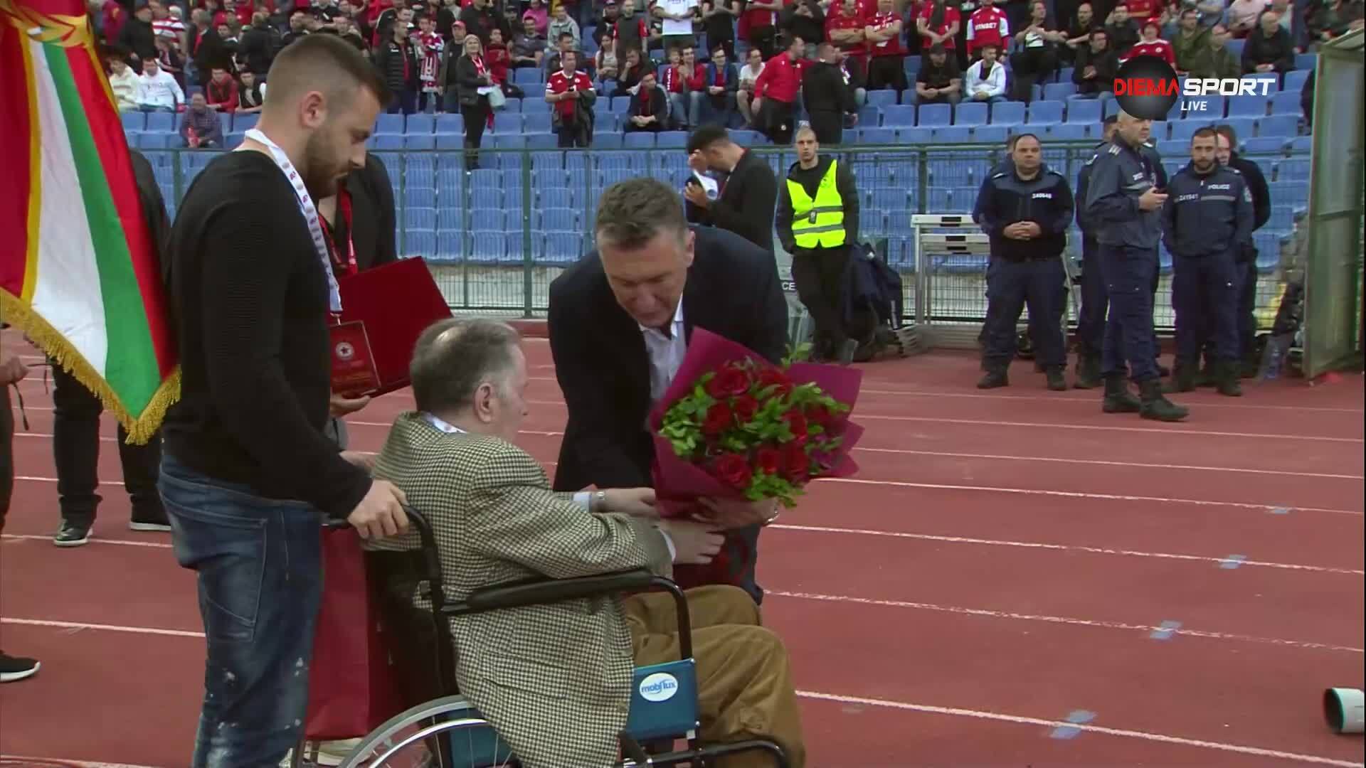 Цска със сърцераздиратален почит към легендата Георги Денев