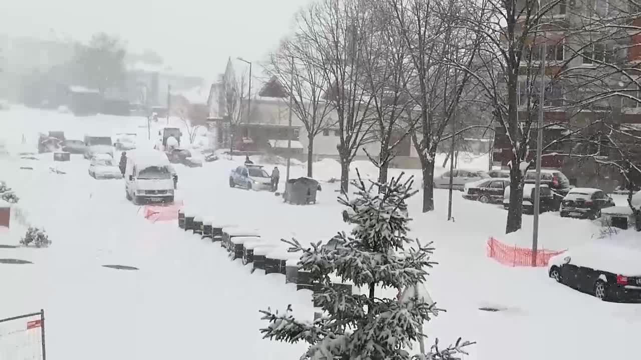 Закъсала патрулна кола