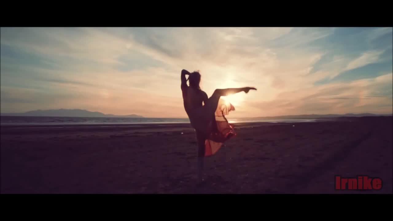 Премиера 2015! Sia - Bird Set Free - fanmade video - превод -