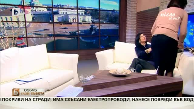 Прожектор се стовари върху Миглена Кунева в ефир