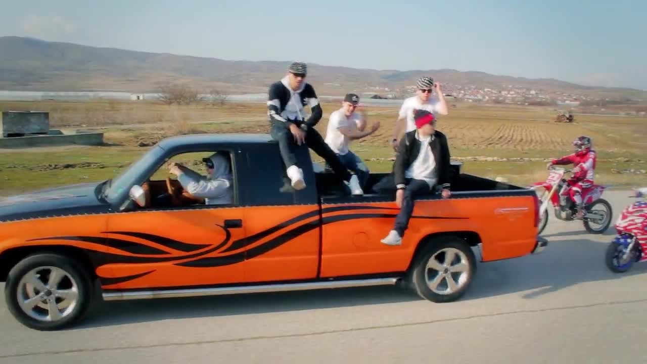 Gangsta Man & Chaliani - Жълта Книжка (Fun Video)