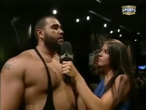 Първият български кечист Fcw - Wwe (александър Русев - интервю)