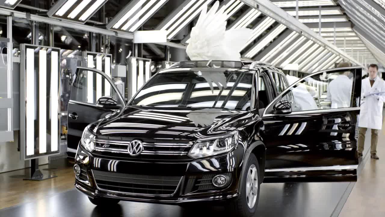 >2014 Volkswagen Реклама . .