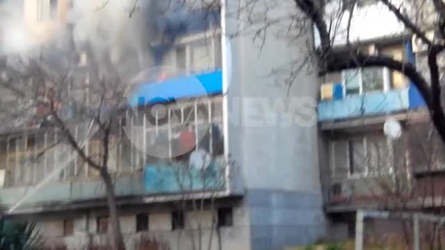 Пожар горя в блок във Варна