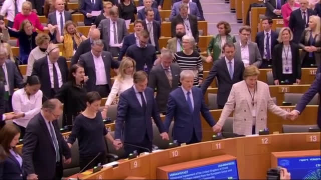 ЕП ратифицира споразумението за Brexit