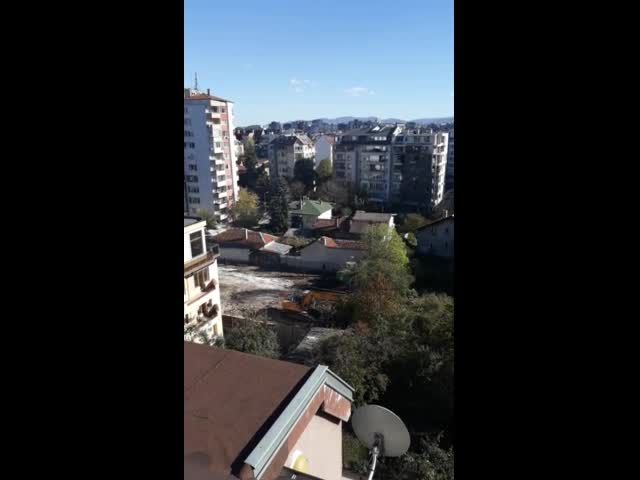 Невъобразим шум следобед
