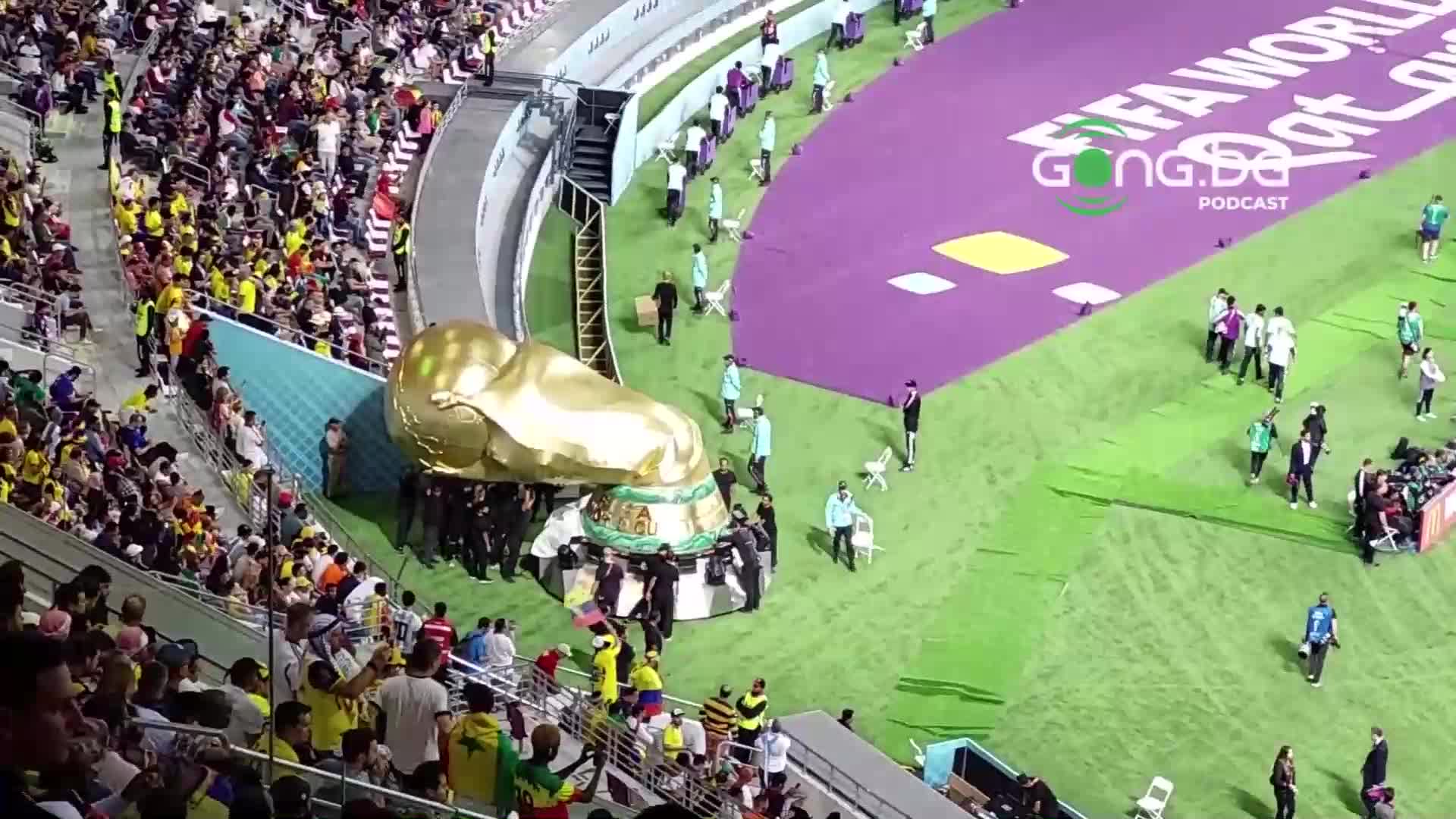 „Сгъването“ на трофея на Мондиал 2022