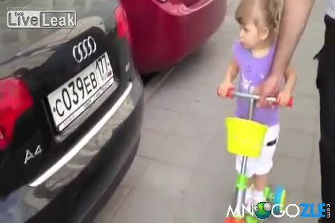 Руско момиченце познава колите