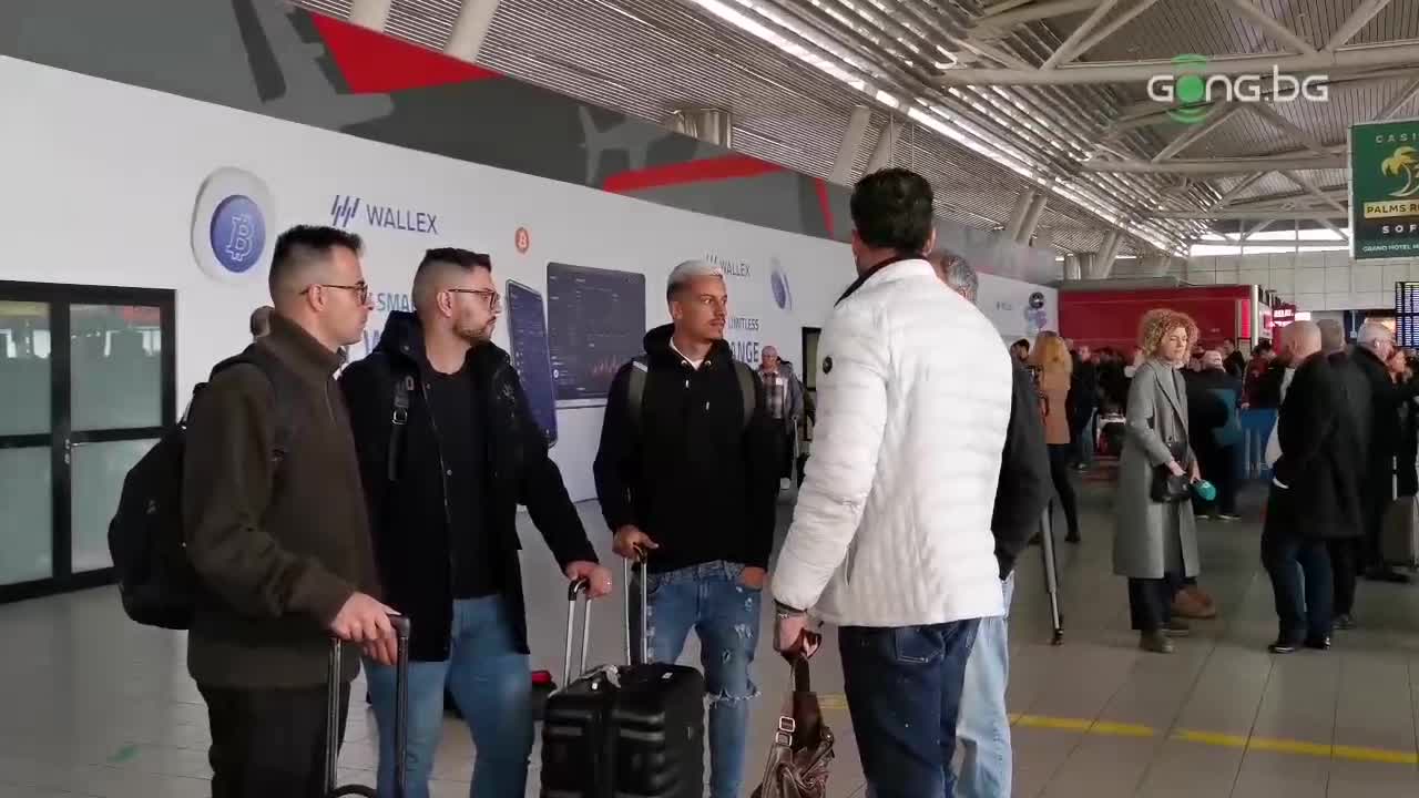 Новият футболист на Левски Рикардиньо пристигна в България
