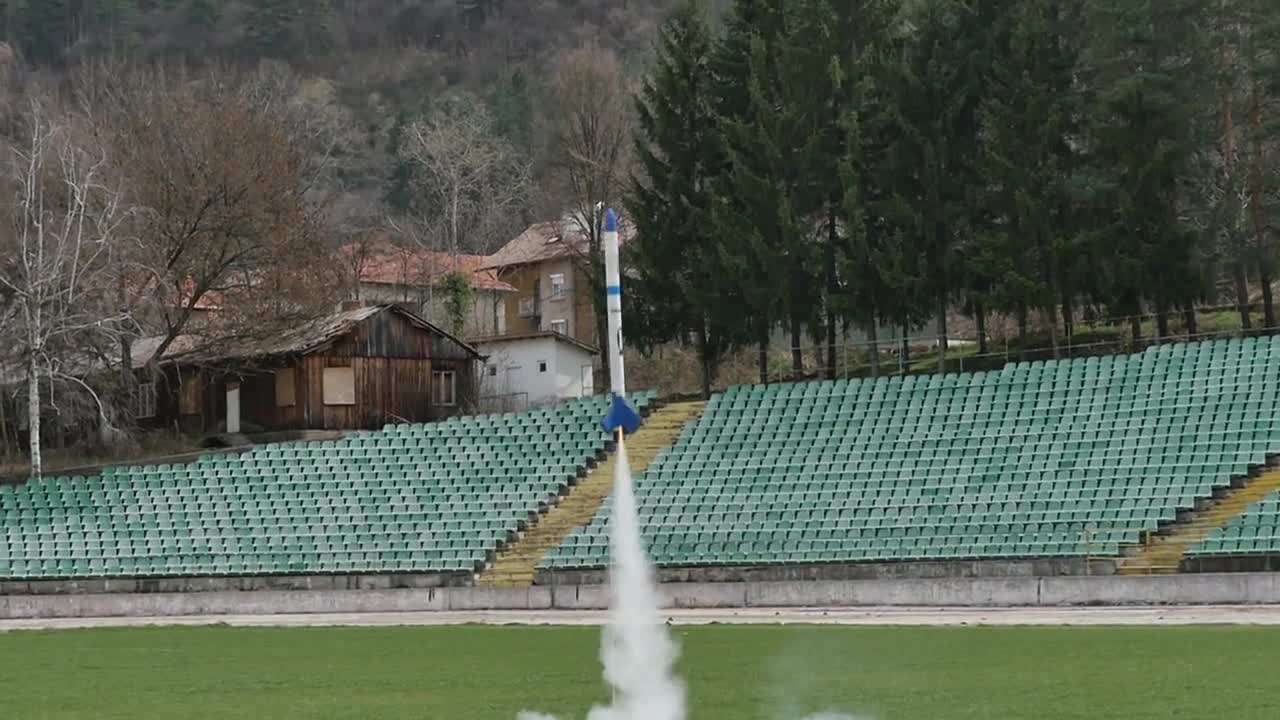 13 дрона, изстрелване на ракета и авио шоу Осогово 2015