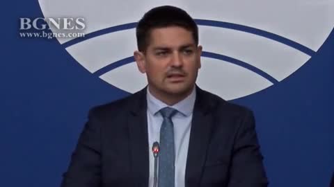 Радостин Василев учредява политическа партия "МЕЧ" на 22 октомври