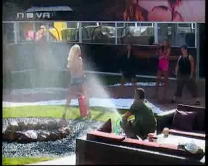 Big Brother 4 - Еротичната Фото Сесия На Брадърите 17.10.08