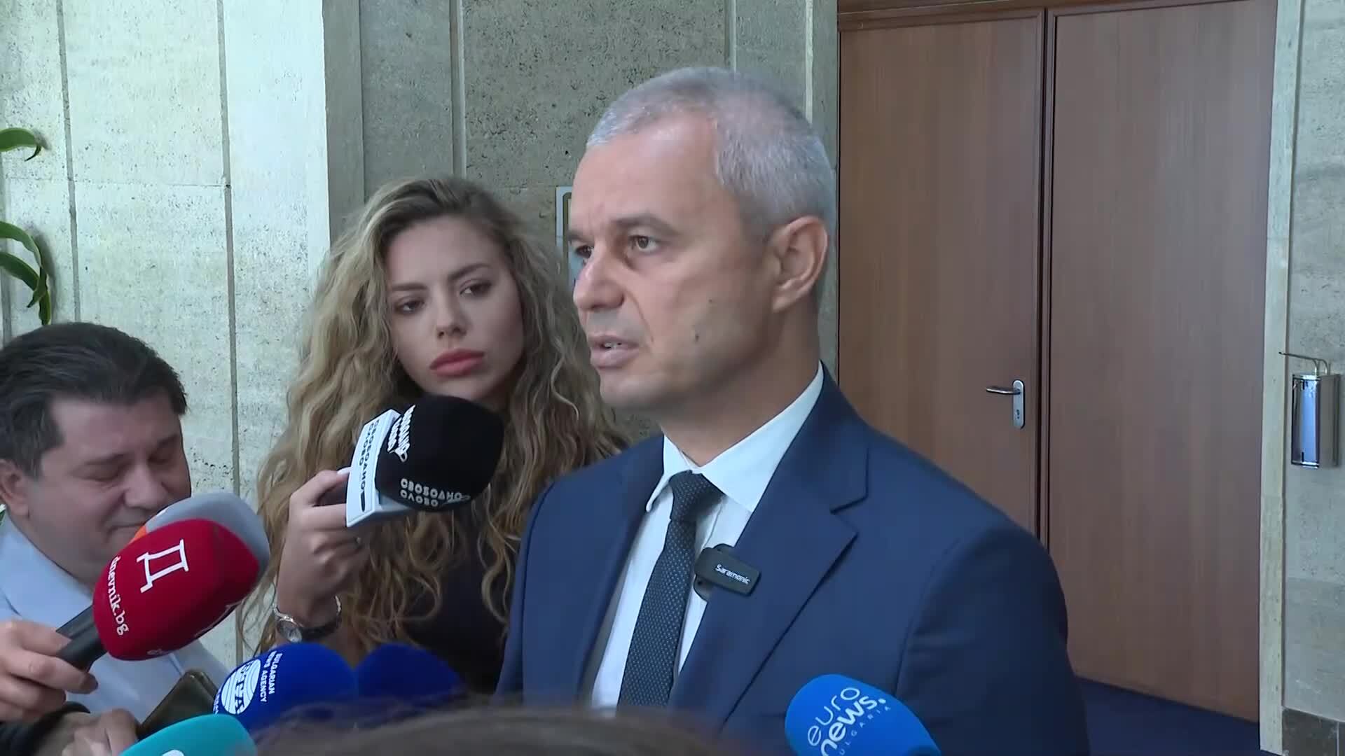 Костадинов: Еврозоната води до ръст на цените и обезценяване на доходите