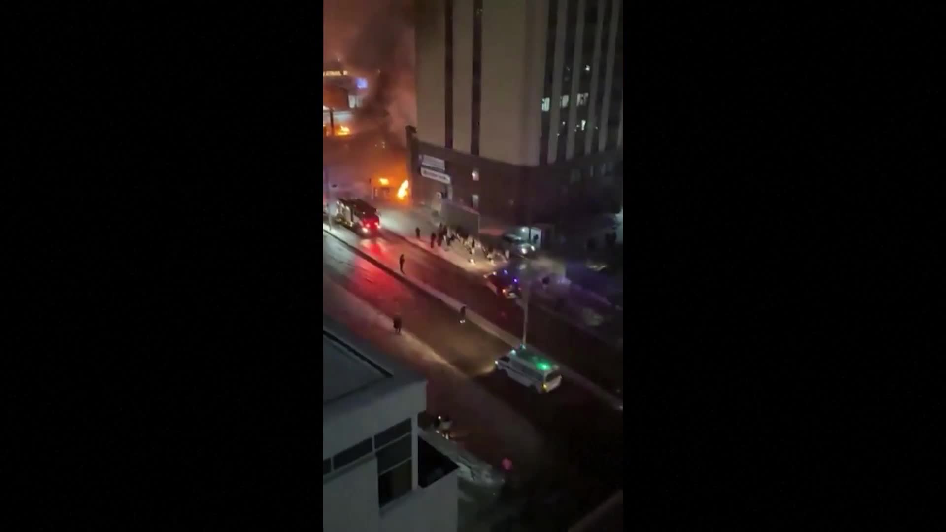 Кола блъсна и взриви камион с 60 тона газ в Монголия, загинаха 24 души