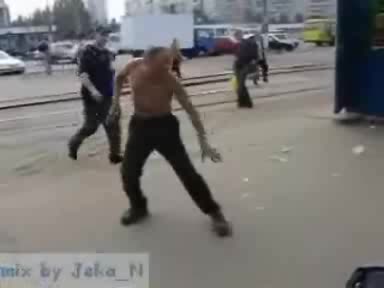 Пияна Руска 'нинджа' Голям Смях
