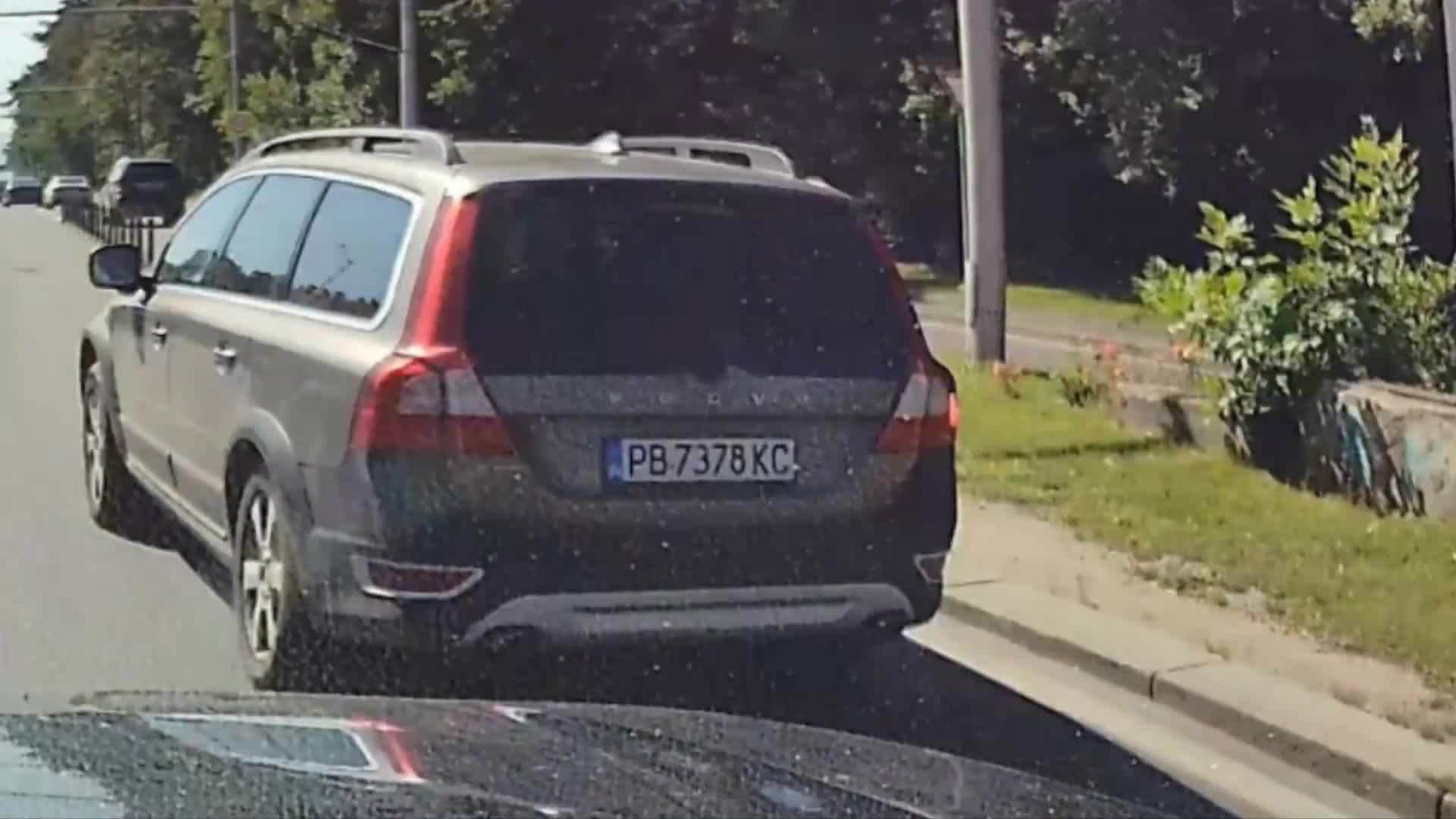 Опасно изпреварване в задръстване