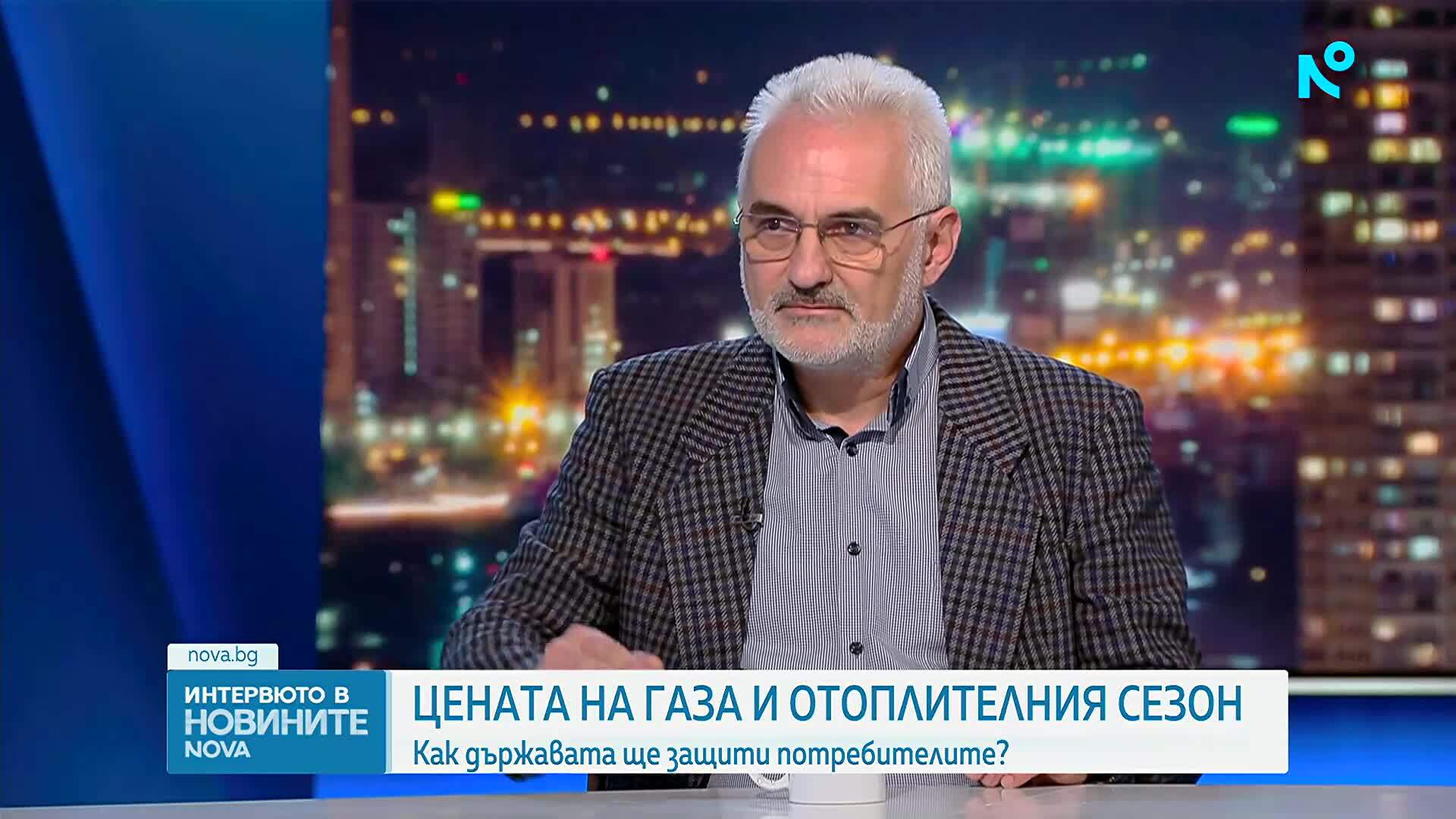 Няма да има промяна в цената на парното и топлата вода през следващите месеци, прогнозира председателят на Асоциацията на топлоф
