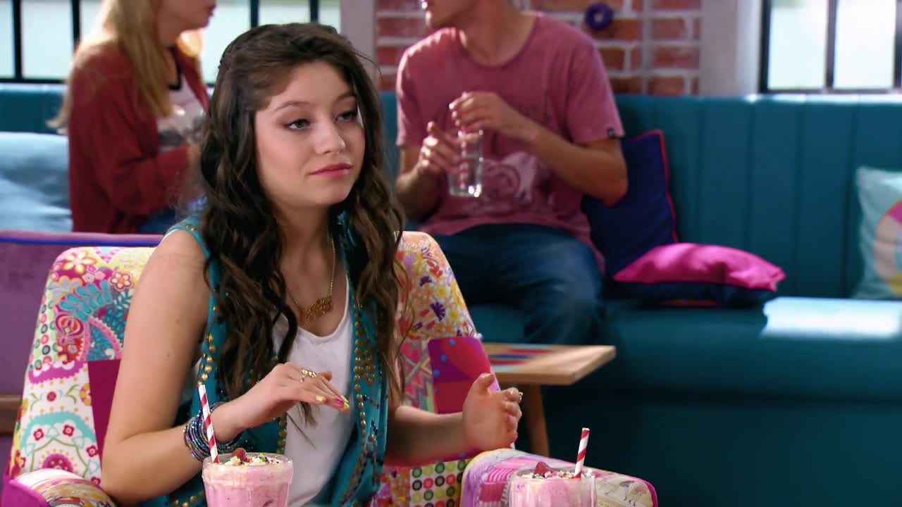 Soy Luna 2 - Луна и Нина, Гастон и Матео разговарят - епизод 26 + Превод