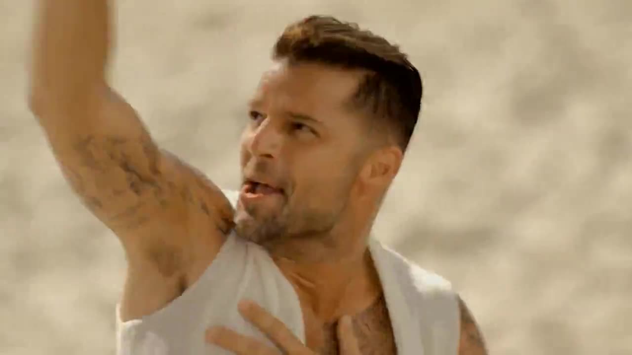 Премиера •» Ricky Martin - Vida (official)   Превод
