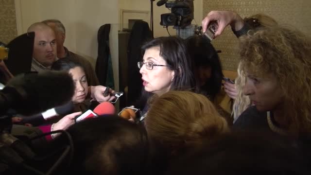 Кунева за ДСБ: Да си в опозиция и в управление е крайно нелогично