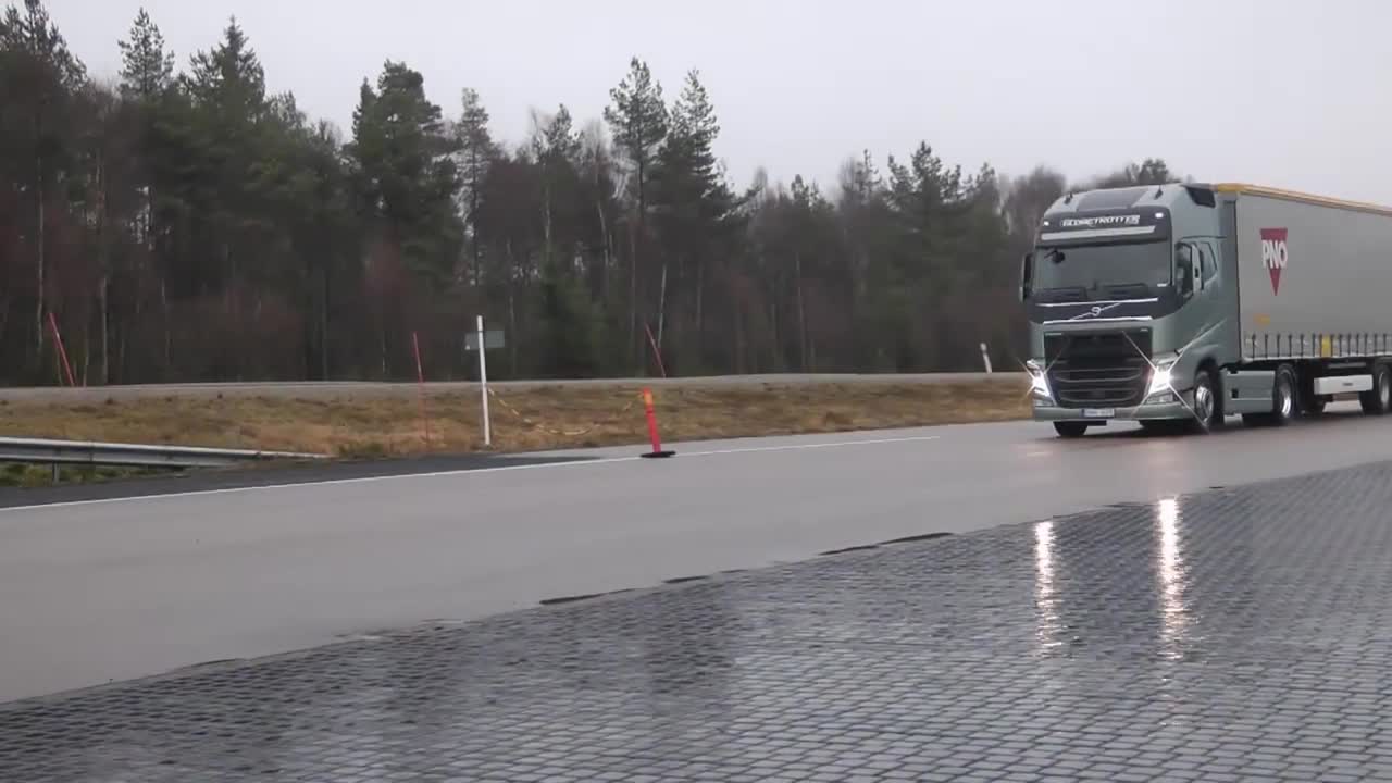 Защо камионите на Volvo са Най-добрите в Света! Тази спирачна система трябва да стане Задължителна!