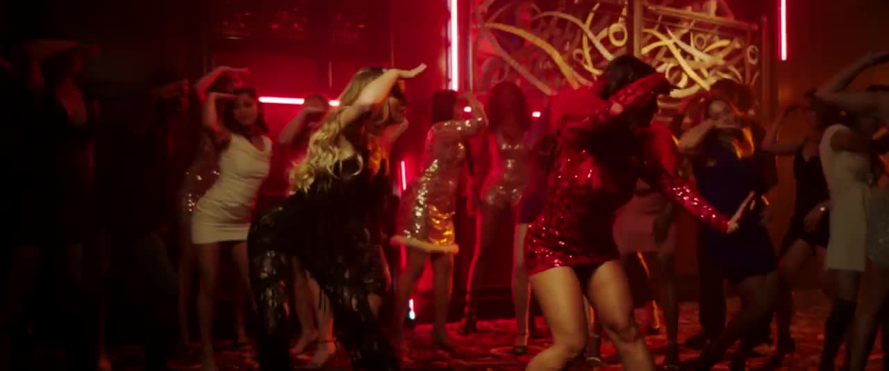 New 2018 / Превод / Enrique Iglesias, Descemer Bueno ft. El Micha - Nos Fuimos Lejos Official Video