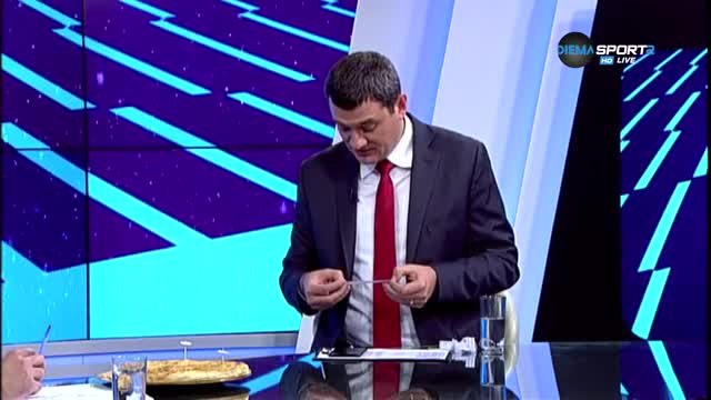 Какво се падна от новогодишната баница за всички в Англия?