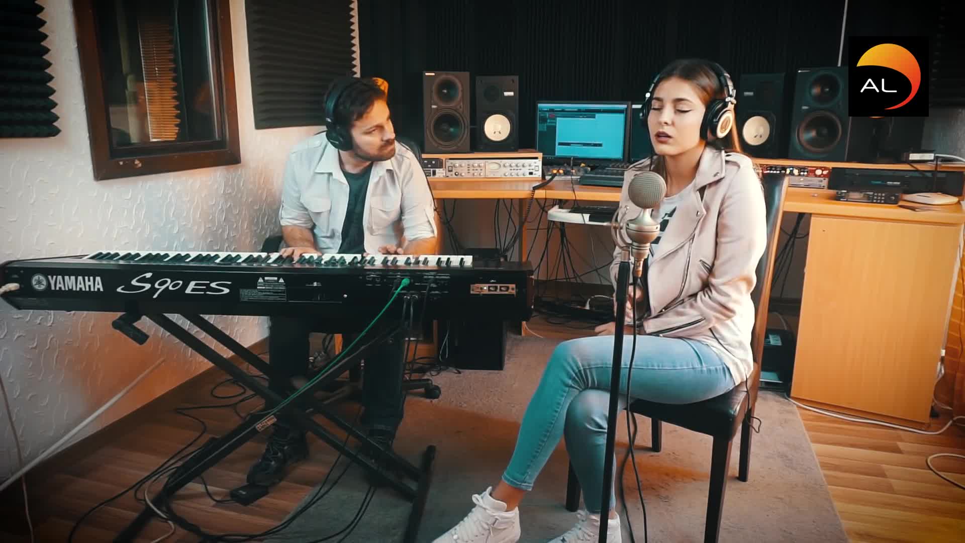 Dzejla Ramovic - 2018 - Moje si nebo (hq) (bg sub)