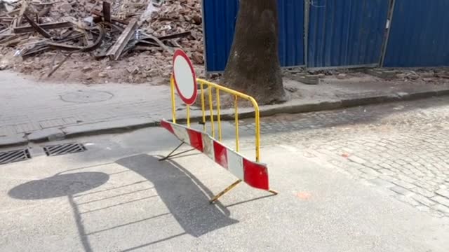 Разрушаване на сграда БЕЗ спазване на никакви мерки за безопасност