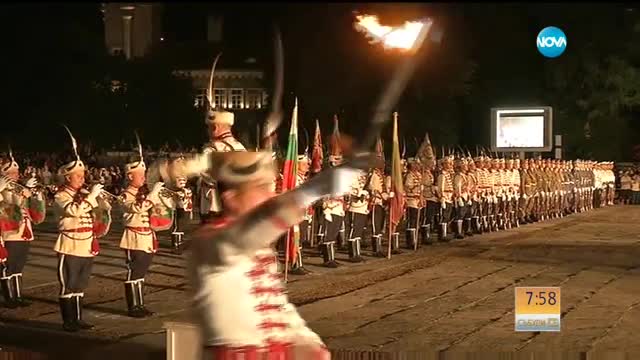 С тържествена заря приключиха честванията на годишнината от боевете на Шипка